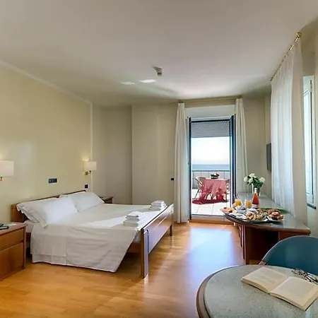 Il Timone Hotel Porto San Giorgio
