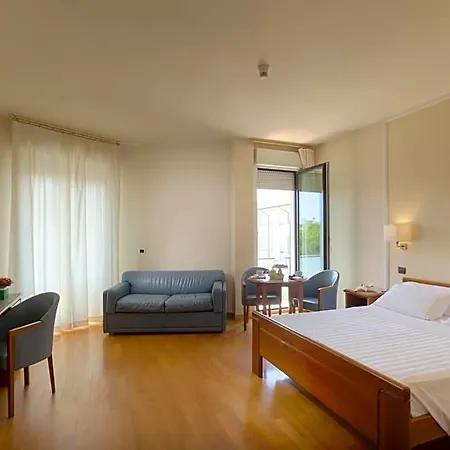 Il Timone Hotel Porto San Giorgio